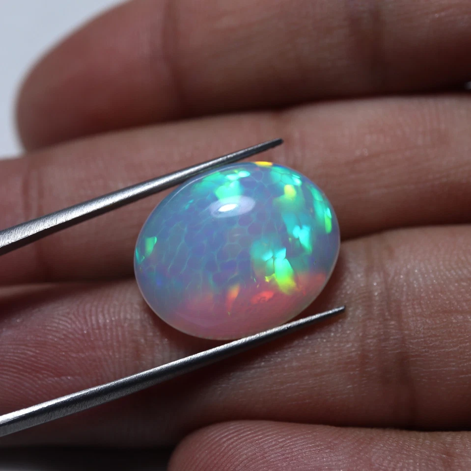12.4 Cts 19.2x15.8 MM Real AAA Multi Fire Honeycomb Ethiopian Opal Oval Cabochon - Image 4 of 4
