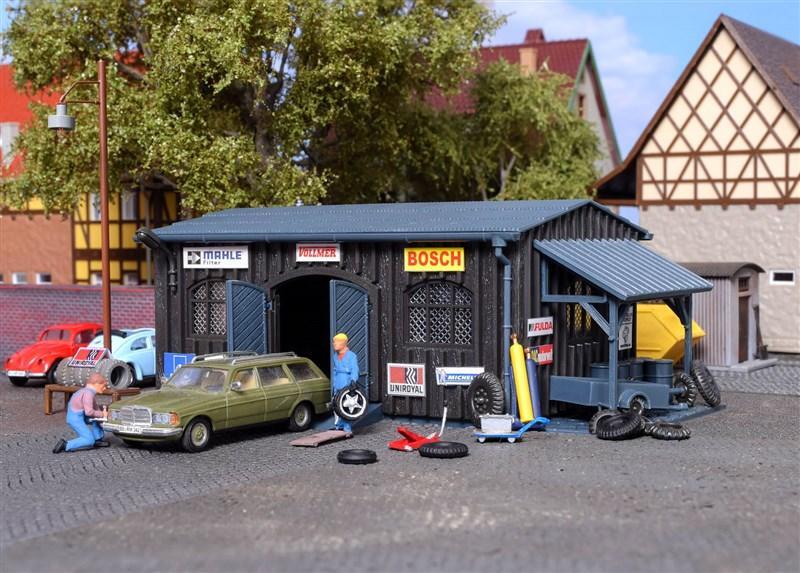 Vollmer 45602 HO Repair Shop