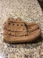 Minnetonka Size 7 Women s Moccasins