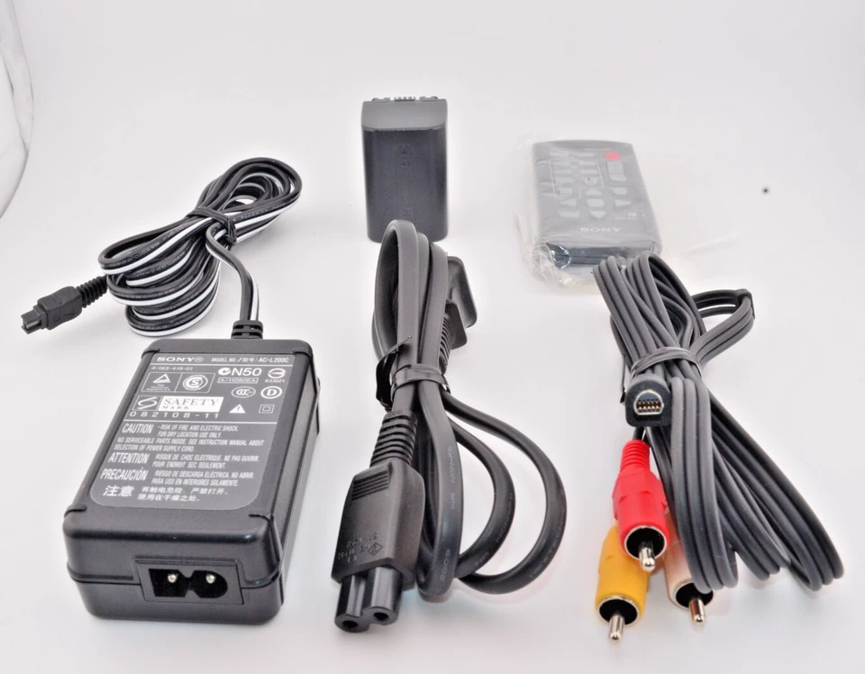 N.MINT Sony HDR-XR520V Handycam Camcorder Japanese Only Japan Model Tested Works - Image 2 of 4