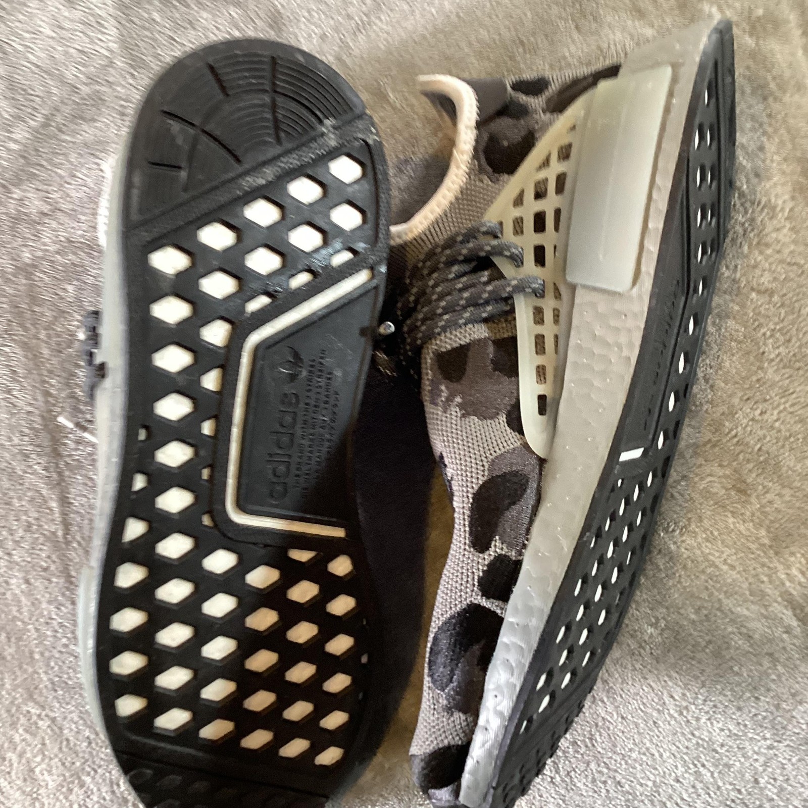 Adidas Hu NMD Shoes Mens Size 9.5 Gray Black Animal Print Pharrell Boost Sneaker thumbnail 21