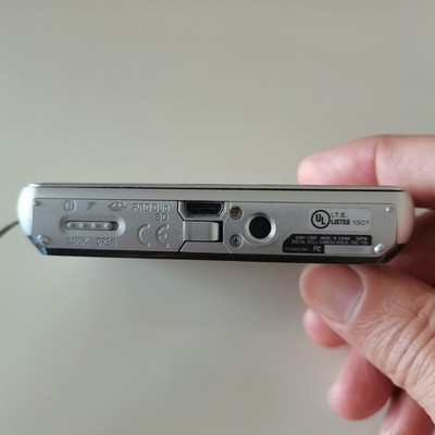 SONY Cyber Shot DSC-T99 CCD 14.1MP 4x Optical Zoom Digital Camera