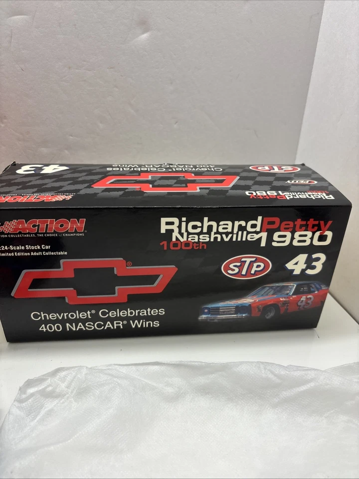 1980 Richard Petty #43 STP Chevy 400 Win 1:24 NASCAR Action MIB - Image 3 of 4