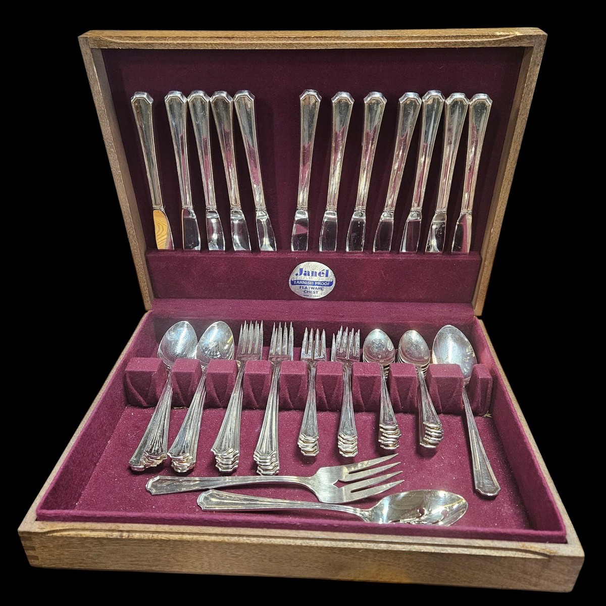 Vintage Oneida Silversmiths Flatware Set 62 Pieces Service For 12