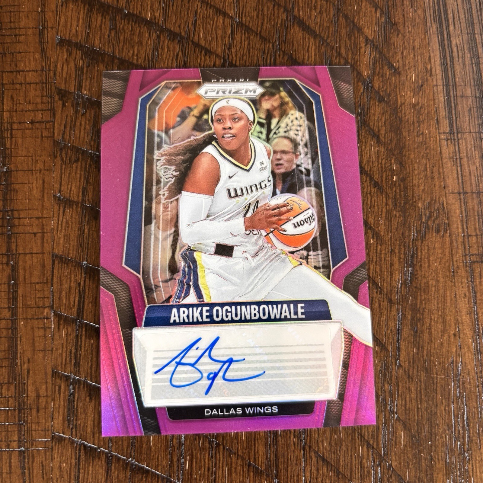 2025 Panini Prizm WNBA Arike Ogunbowale Wings Signatures Purple Auto /49 #SG-AO