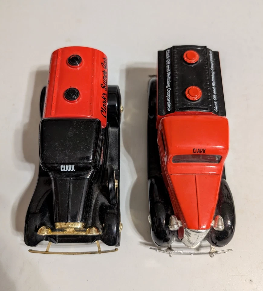 Lot of 2 Clark’s Super Gas Tanker Trucks – Liberty Classics Die-Cast – Read... - Image 3 of 4