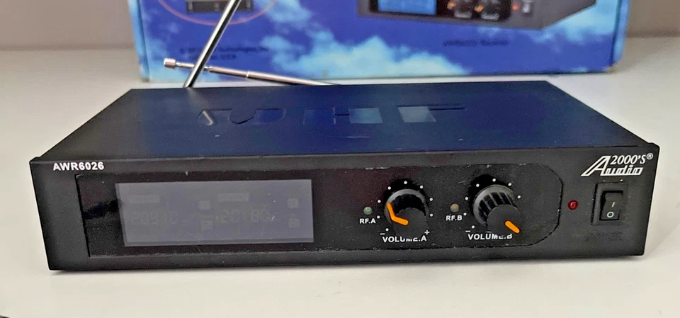 Audio 2000’s AWX6026 Dual Channel Wireless Microphone System 2 Handheld Mics - Image 4 of 4
