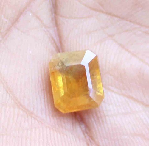 Natural Yellow Sapphire Oval Cut Loose Gemstone 5.60 Ct 8*10 Mm