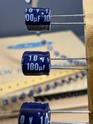 Rubycon 100uF 10V Electrolytic Capacitors MS7 Radial 6.3x7mm LOT 100 pcs NEW