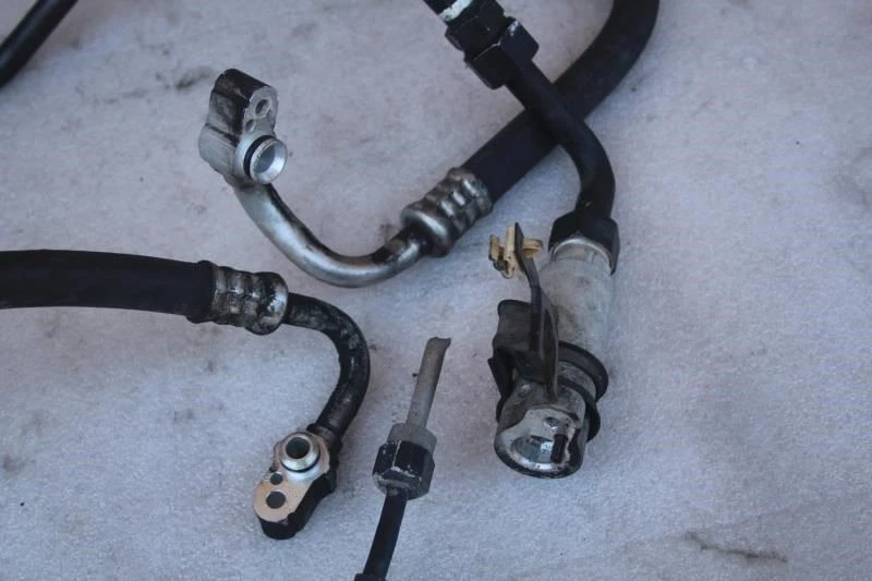 Lexus LS400 1998 1999 2000 aire acondicionado mangueras de aire acondicionado tuberías con secador Foto 2 de 4