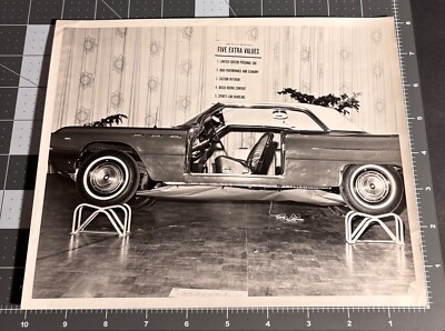 1962 Hollywood FL Florida Buick SKYLARK Car Display DIPLOMAT HOTEL Vintage PHOTO