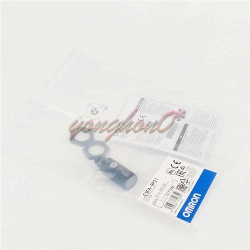 1PC New Omron E3FA-RP21 Photoelectric Sensor