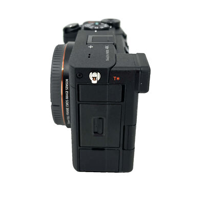 Sony A7C ブラック本体 Sony Alpha a7C Mirrorless Digital Camera (Body Only, Black