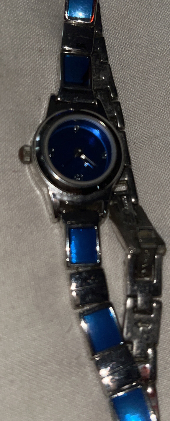Picture 2 of 8