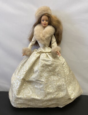 Barbie WINTER EVENING Special Edition BRUNETTE Teresa Doll 1998