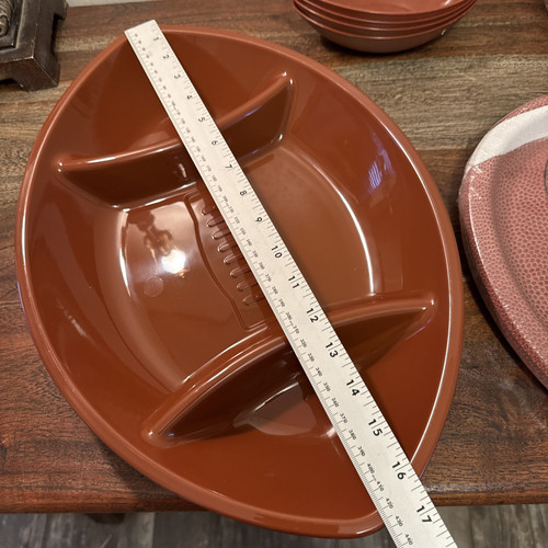 Football Chip Dip Tray ,Napkins, Plates, Bowls. 4374 - Picture 2 of 8