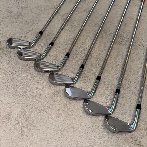 Titleist CB 710 Golf Iron Set 7 pcs Stainless Steel White/Red Grips - Picture 7 of 9