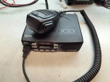 Kenwood TK-D840HU-K UHF radio w/Microphone