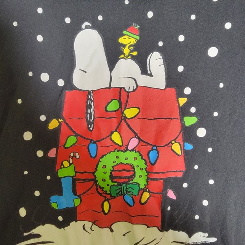 Peanuts Snoopy T Shirt Size XL Woodstock Christmas 2017 - Picture 5 of 14