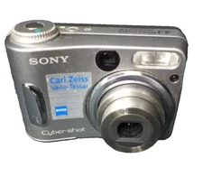 Sony Cyber-shot DSC-S60 4.1MP Digital Camera - Silver TESTED/WORKS