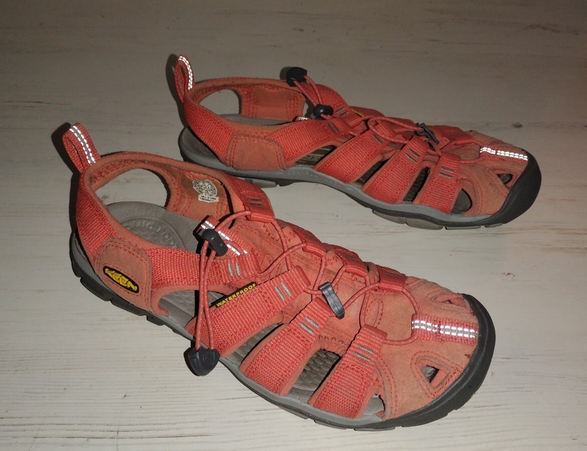 Sandali Keen Newport donna taglia 7 corallo punta chiusa outdoor impermeabili