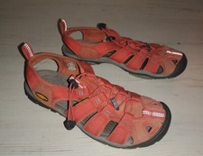 Keen Newport Sandals Womens Size 7 Coral Closed Toe Outdoor Waterproof