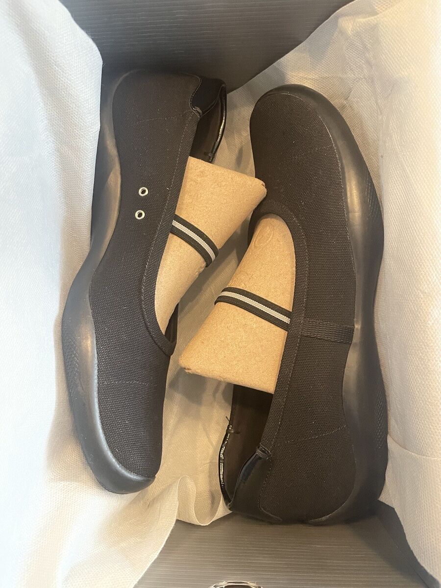 PRADA sport linea rossa women's mary jane vibram shoes 39 PRADA sport linea rossa women's mary jane vibram shoes 39