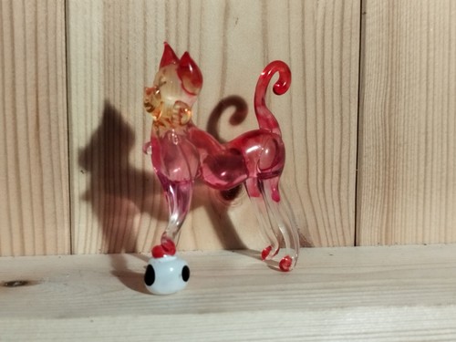 Hand Blown Pink Glass Cat Figure Gift - Picture 3 of 8