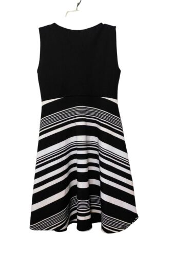 Torrid Kleid Größe 0 Large 12 schwarz weiß horizontale Streifen ärmellos Polyester - Bild 5 von 6