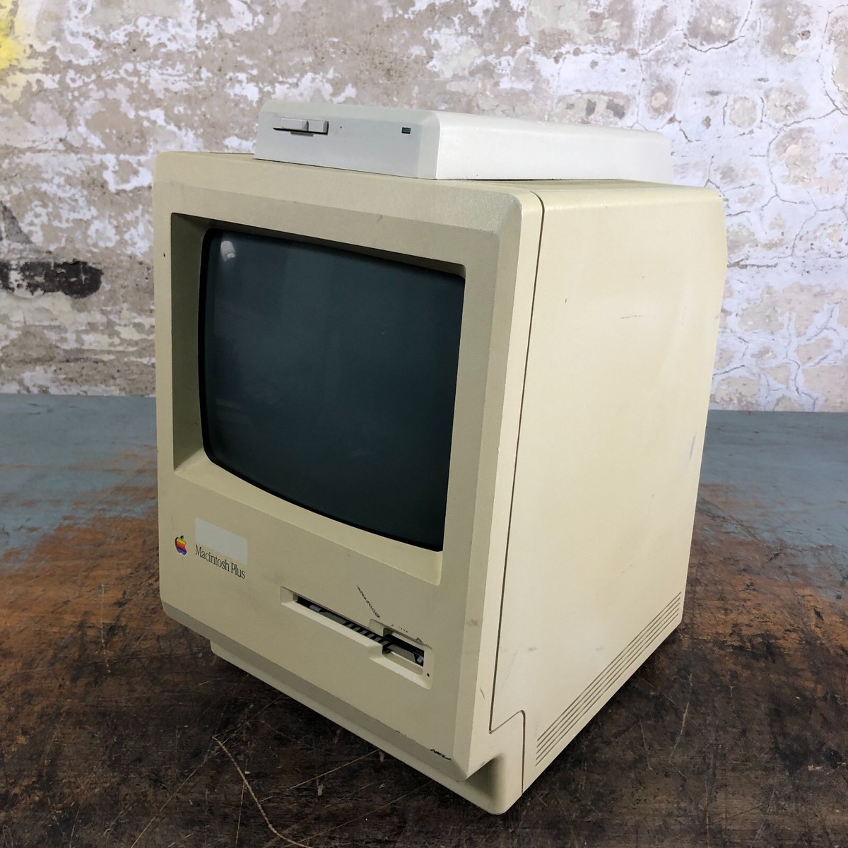 Macintosh Plus M0001A 起動確認済み Apple Macintosh Plus M0001A キーボード マウス 外付HDD 起動