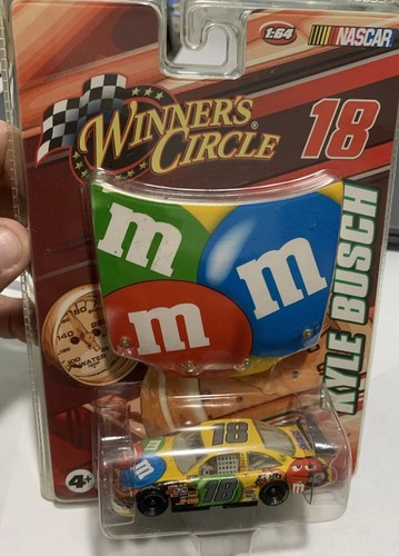 Winners Circle Kyle Busch Die Cast Car M&M's 1:64 #18 Yellow 2008 - Picture 3 of 4