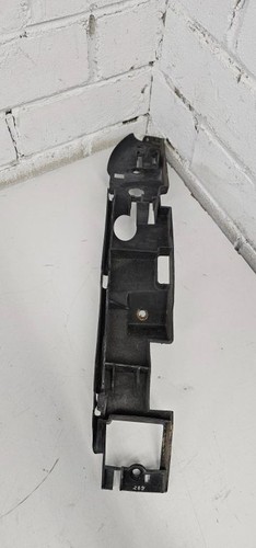 Volkswagen Touareg I 2006 Vorne links Halterung Stoßstange Stoßfänger vorne