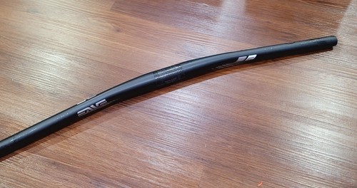 ENVE M5 Carbon Mountain Bike Handlebars 31.8 x 705mm +/-5 Rise 9º Sweep XC Trail - Picture 9 of 11
