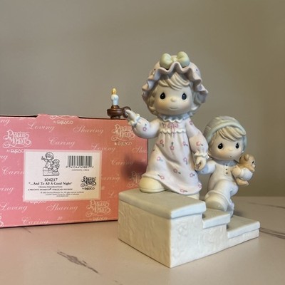 Precious Moments 2002 ''And To All A Good Night'' w/Box #104217