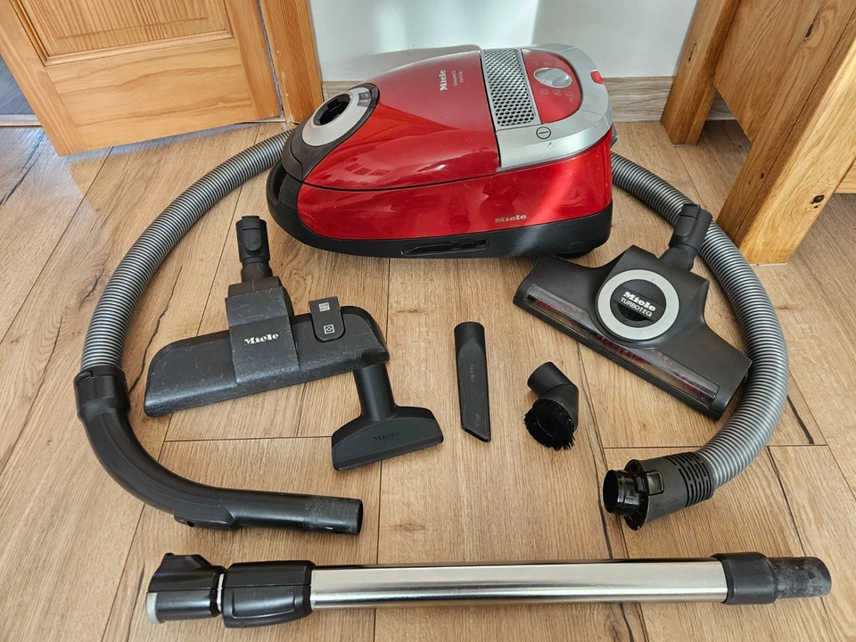 Deep Cleaned Miele Complete C2 Cat And Dog Vacuum Cleaner  With Onboard Tools - Image 3 of 4