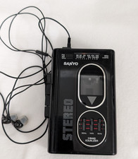 Vintage SANYO M GR75 Personal Stereo Radio Cassette Tape Equalizer FM/AM Works