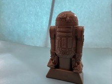 Lot De 2 Figurines STAR WARS R2-D2 - Dont Une Mac Donald - Hauteurs 10 Cm Et 7,5 Cm