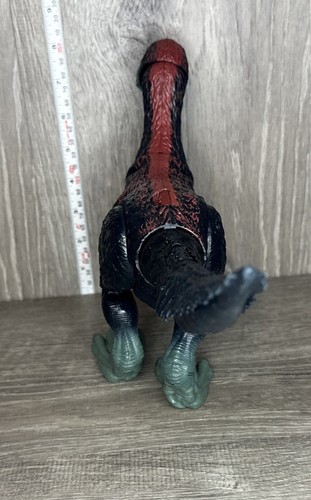 Figura de acción Jurassic World Dominion Sound Slashin Therizinosaurus 14" 2022 - Imagen 4 de 6