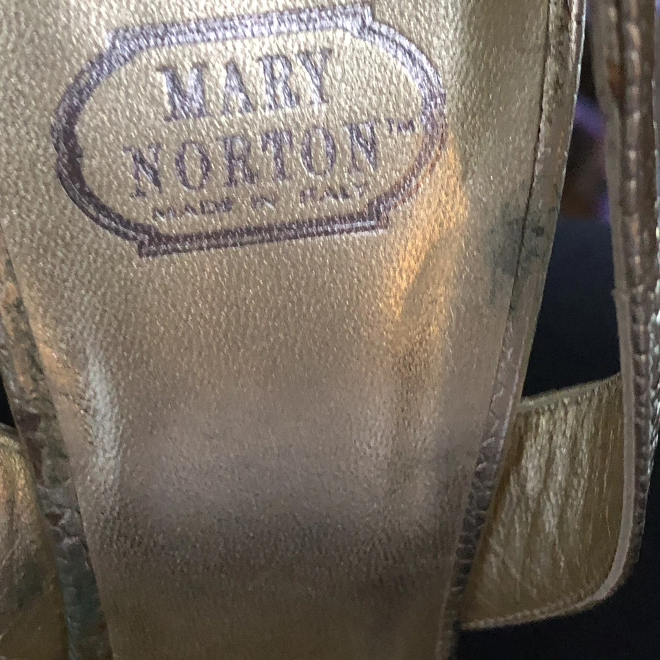 Mary Norton Gold And Rhinestone Embellished Stilettos Size 38.5 - Image 2 of 4