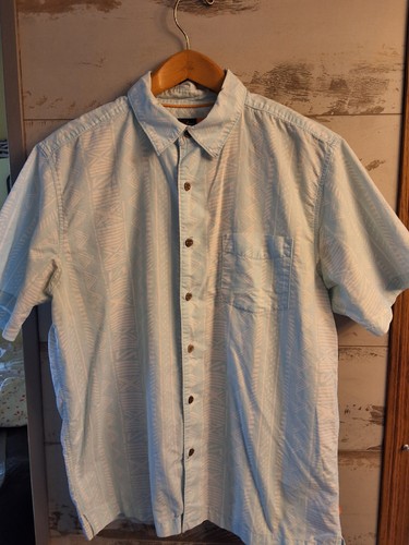 Quicksilver Men Large Hawaiian Blue Button Down Floral Aztec Short Sleeve Shirt - Picture 1 of 4