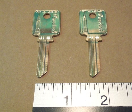 Medeco blank uncut square headed keys, qty. 2 for 1 price - 第 1/18 張圖片