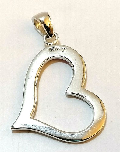 COLGANTE CORAZÓN DE ENSUEÑO EN PLATA DE LEY 925 CON JOYAS ROSAS - Imagen 2 de 4