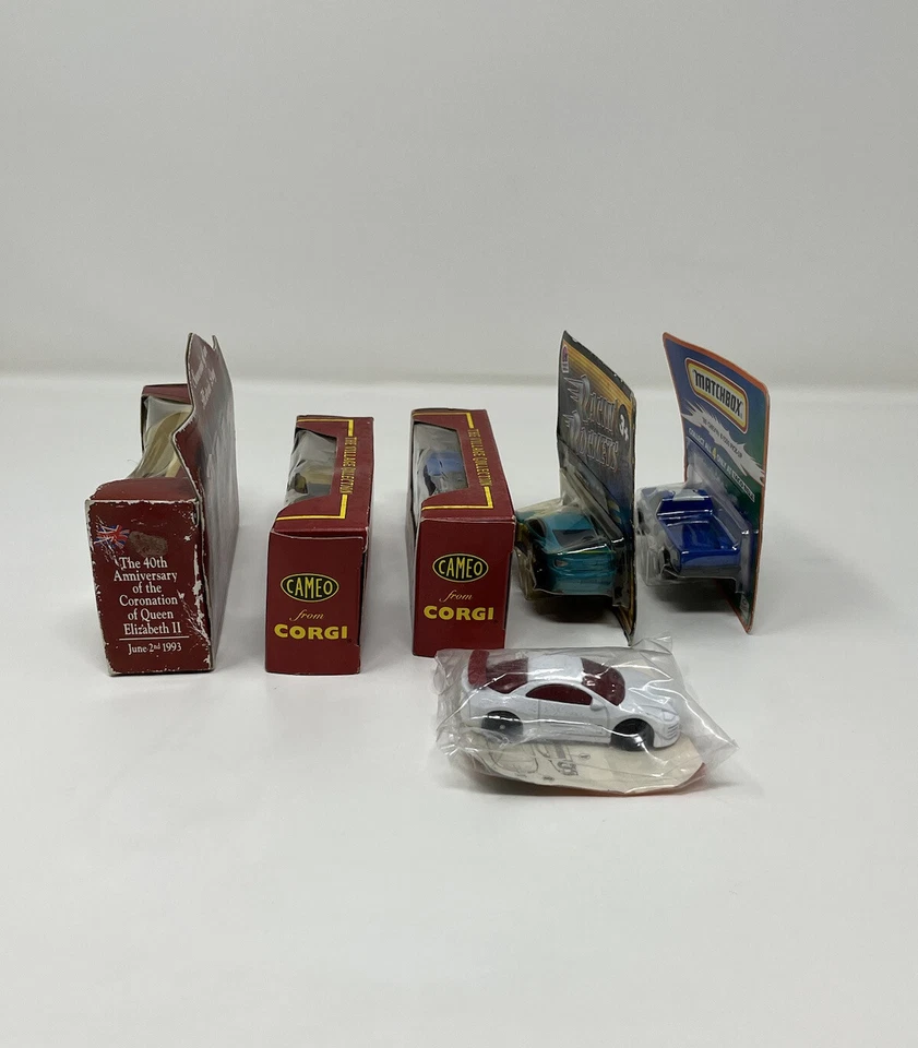 VINTAGE LLEDO DAYS GONE - QUEEN ELIZABETH 40TH ANN CORONATION 1926 Set Of 6 Cars - Image 3 of 4