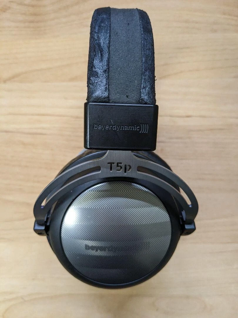 Astell & Kern Beyerdynamic T5p 2nd Generation Headphones used