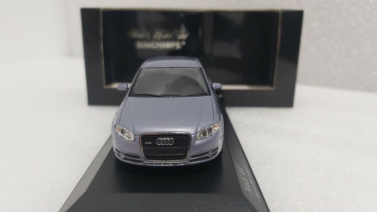 Audi A4 B7 2004 Silverblue Metallic 1:43 Minichamps Audi A4 B7 2004 Silverblue Metallic 1:43 Minichamps