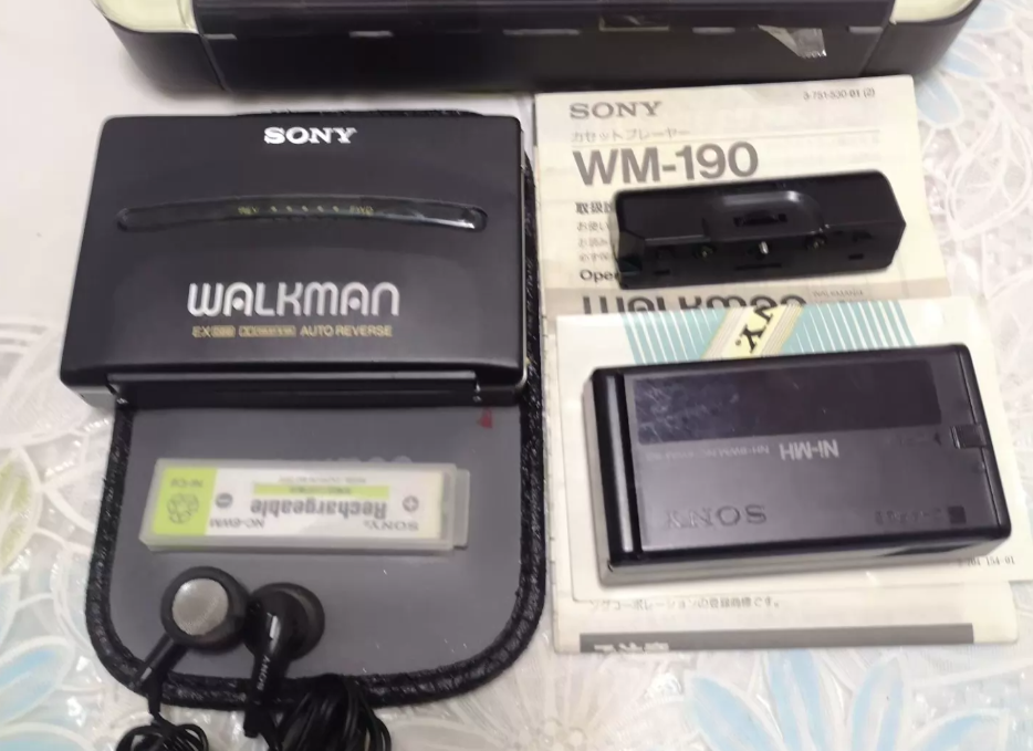 SONY　WALKMAN　WM-190　カセットプレイヤー　ソニー　L2433 1pcs Sony WM-190 Cassette Walkman | eBay