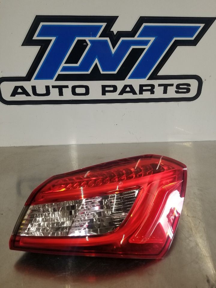Passenger Side LED Tail Light Quarter Panel Mounted Fits 2014 Maserati Ghibli