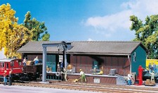 Faller 120152 Hangar de stockage avec grue de chargement kit HO 1:87