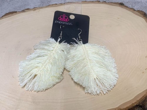 Paparazzi White Thread Fringe Statement Earrings NWT Chic Stylish leaf Boho core - Picture 5 of 7