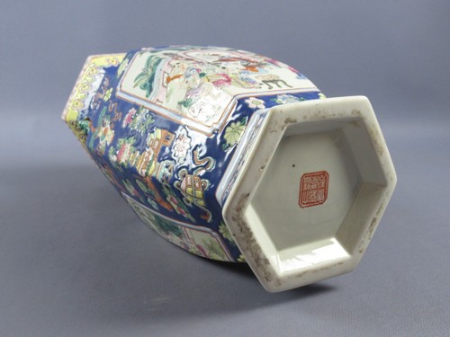Vaso ceramica Cinese artigianato dipinto inciso con base legno vintage XX Sec. - Picture 18 of 24